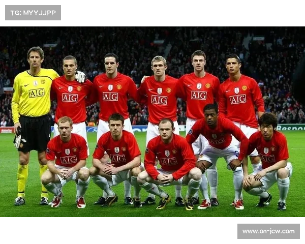 曼联比赛中的防守压力:中场阶段问题显现 曼联比赛中的防守压力:中场阶段问题显现